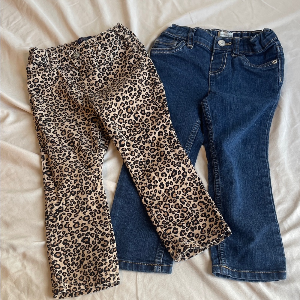 The Children's Place Leopard and Blue Jeans Set
